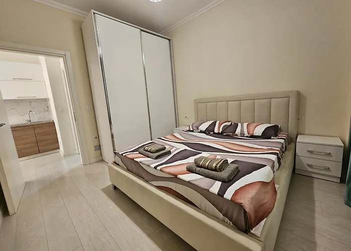 Comfort Apartamento Tirana