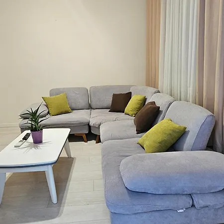 Comfort Τίρανα